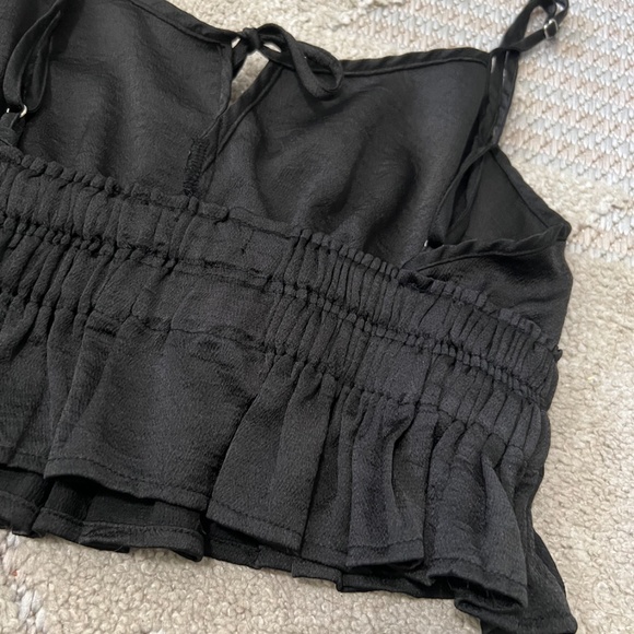 Cotton Candy LA Black Crop Top - Picture 5 of 8